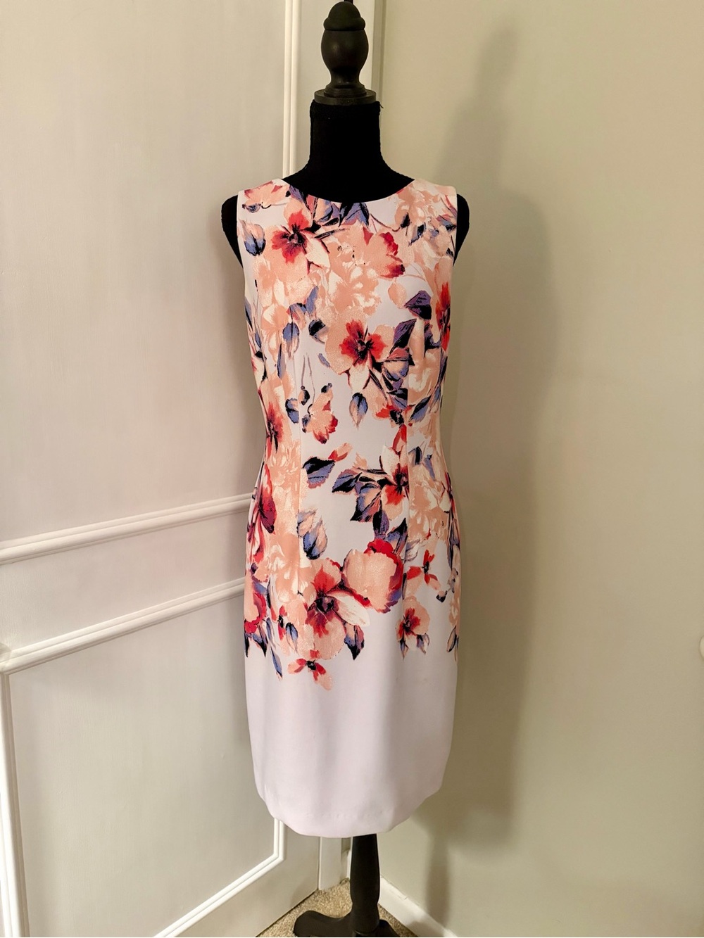 Chetta B Sleeveless Floral Sheath Dress in Blush, Coral and Navy